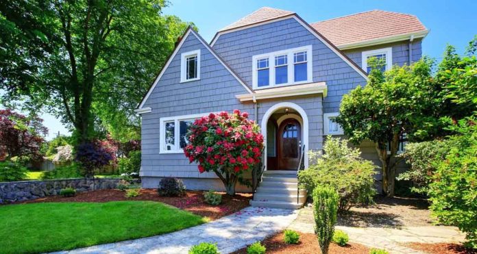 How to Add Curb Appeal to a Flat Front House for a Low Price